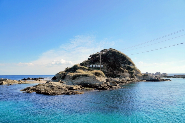 千葉県鴨川市の仁右衛門島