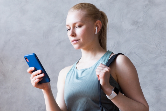 旅先で予約システムを開いた瞬間が勝負 ― 外国人旅行者の「今すぐ予約」を逃さないモバイル設計